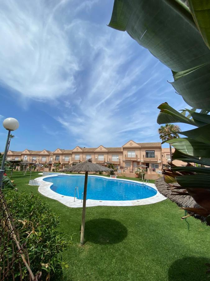 Apartamento La Barrosa Chiclana de la Frontera Bagian luar foto